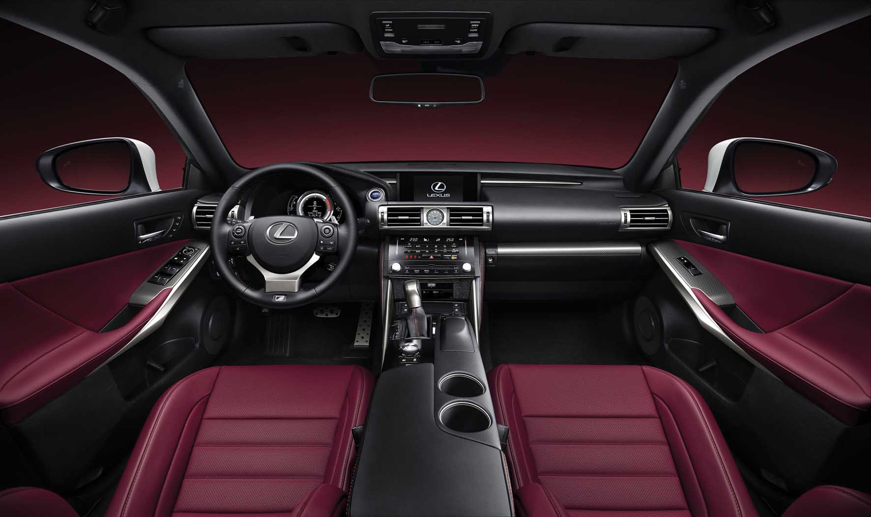 Lexus 2013 IS interni 1