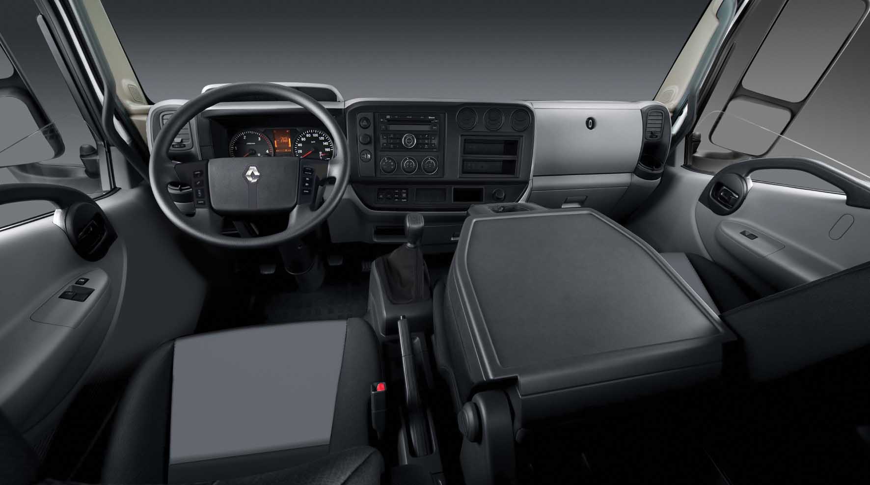 Renault Trucks D Cab 2m interno cabina 1