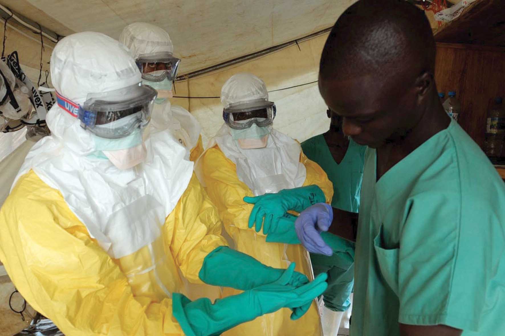 Ebola controlli sanitari su persona
