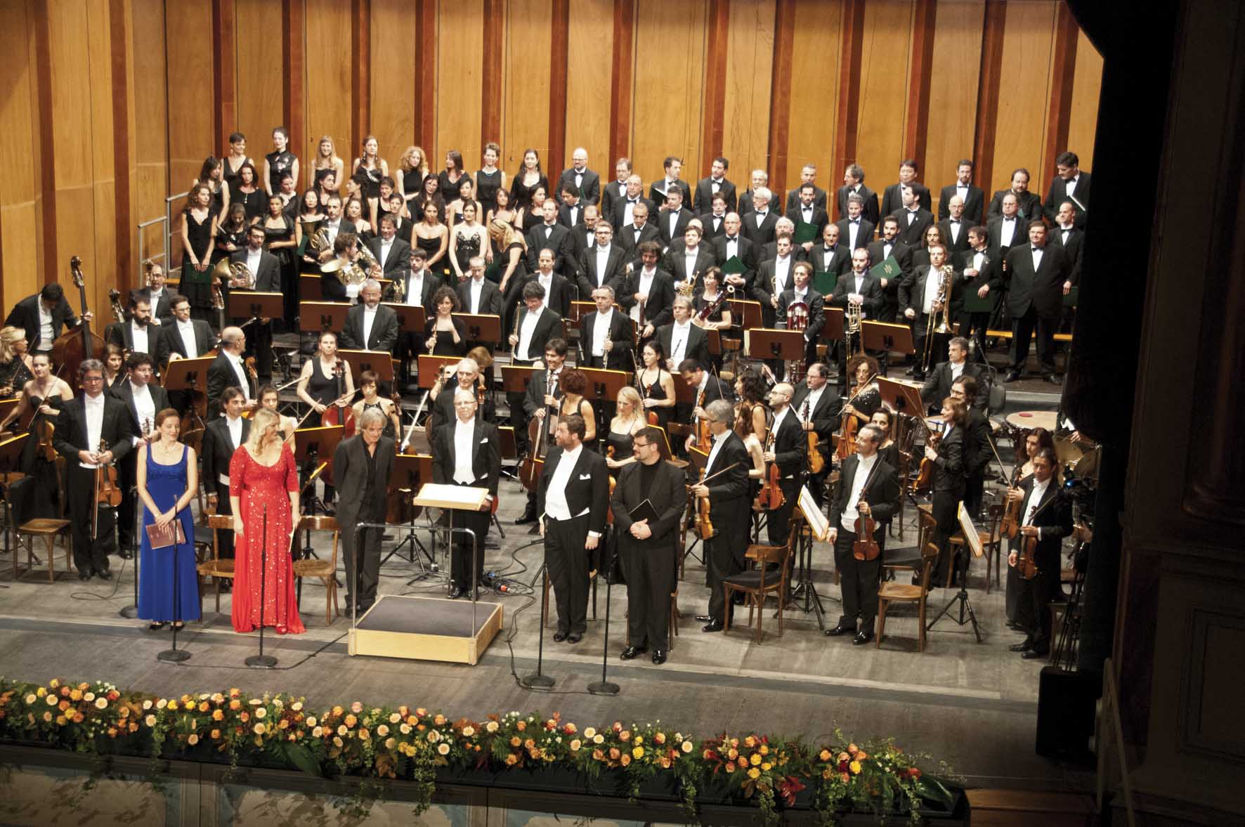 Rovereto-Inaugurazione-teatro-Zandonai-Orchestra-Haydn-applausi-ilnordest