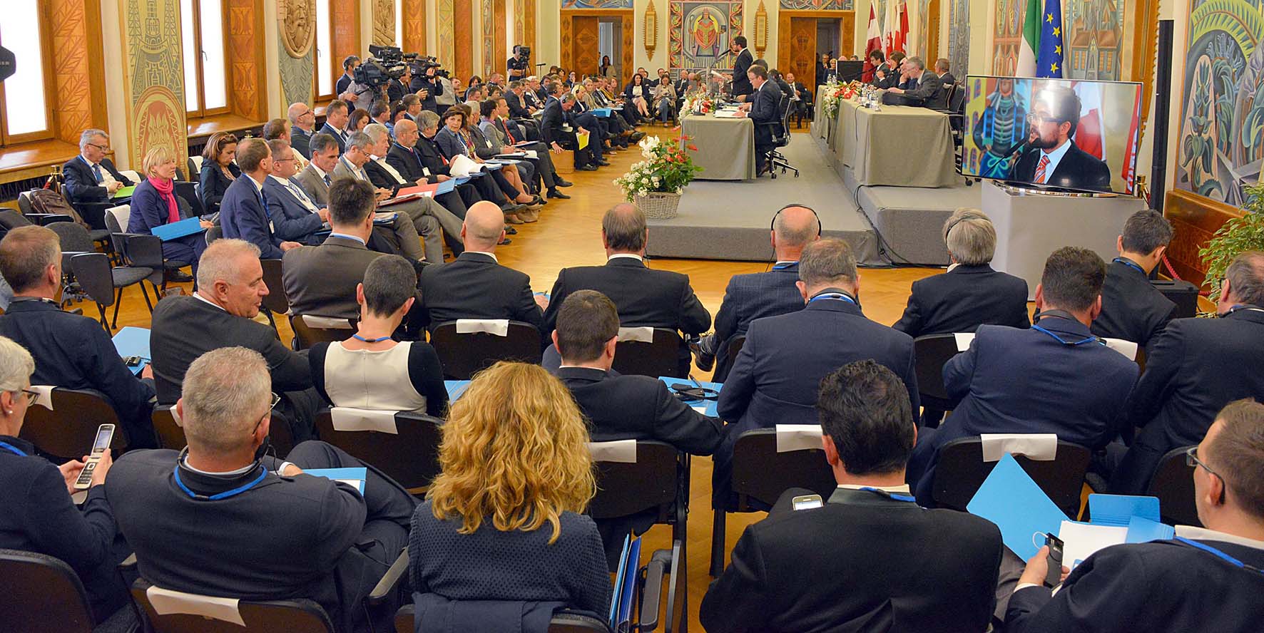 12 assemblea conginta Trentino Alto Adige Tirolo aula delegati