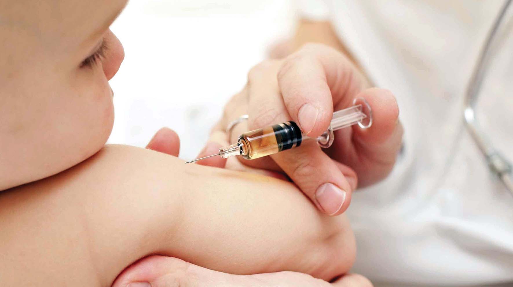 vaccino vaccinazione bambino 2