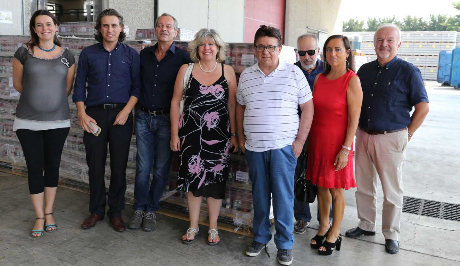 emilia romagna assessore simona Caselli al centro della foto allo stabilimento Emiliana Conserve a Busseto nel Parmense per campagna pomodoro 2016