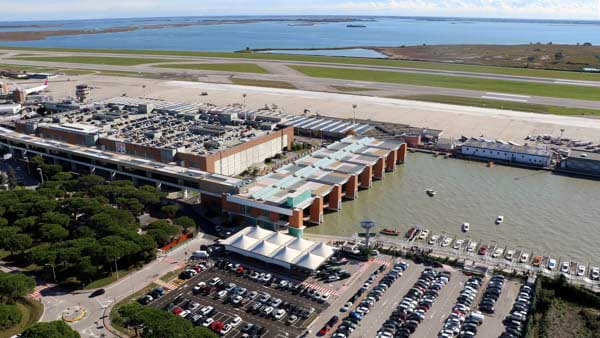 aeroporto marco polo tessera terminal a mare