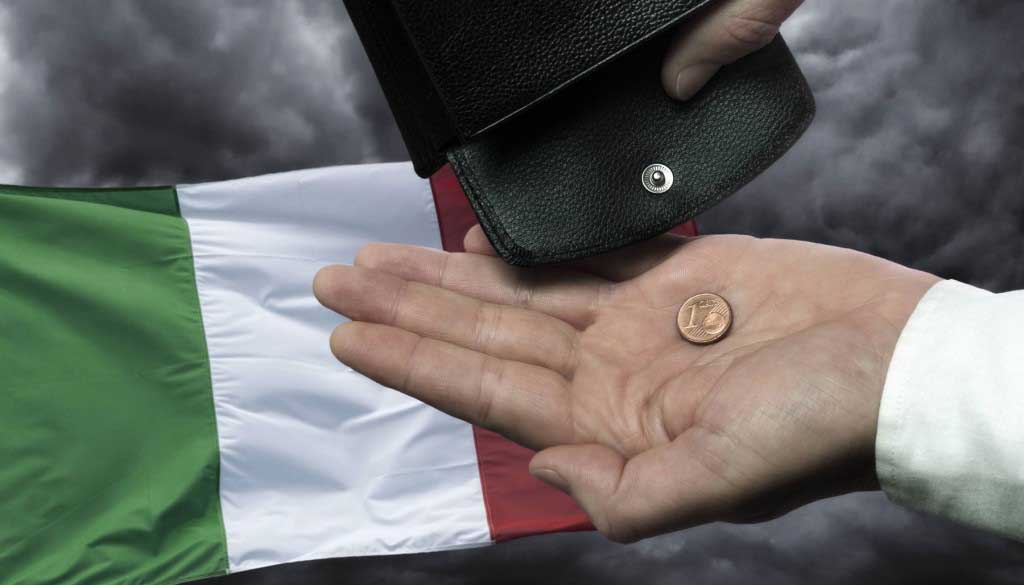 italia bandiera povertà centesimo palmo mano
