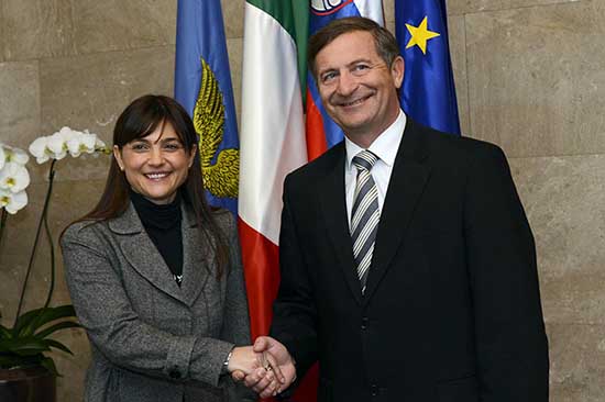 Debora Serracchiani Presidente Regione Friuli Venezia Giulia e Karl Erjavec Ministro Affari Esteri Slovenia