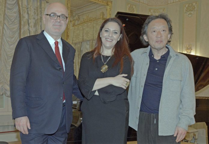 la fenice da sx il direttore artistico e sovintendente Fortunato Ortombina; Soprano Maria Agresta, Myung-Whun Chung teatro la fenice
