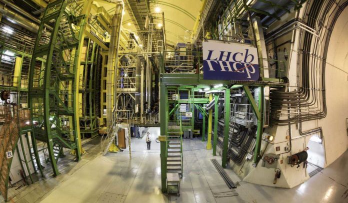 esperimento LHCb