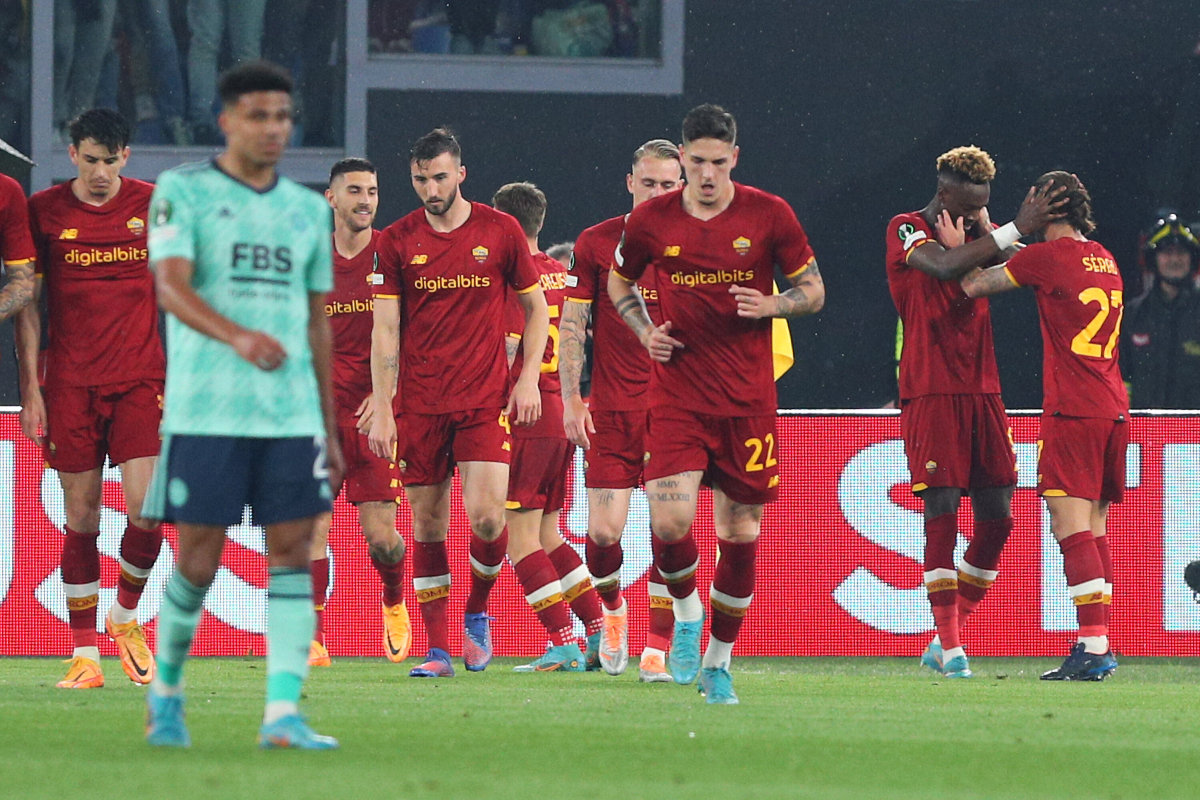 Roma in finale di Conference League, 1-0 al Leicester - Il NordEst ...