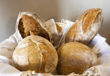 Il caro energia costringe alla chiusura (non subito) il panettiere di Lasa caro energia