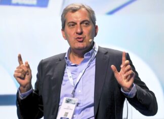 Milano, Calabresi dà le dimissioni da Chora Media. Pronto a candidarsi a sindaco