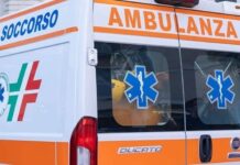 Albero crolla su un’auto in marcia a Jesolo, muore un militare di 46 anni