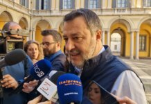 Milano, Salvini “Se necessario i parà useranno Lince e droni”. Mattarella firma il decreto sicurezza
